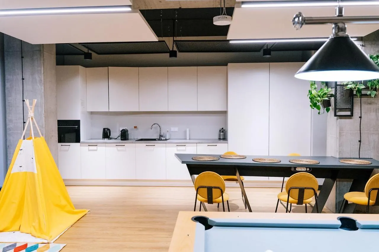 شقة Warsaw Prestige Suites - Two-Level Loft, 72M2, 1000Mbs Internet, Parking, Gym - By Rentujemy بولندا