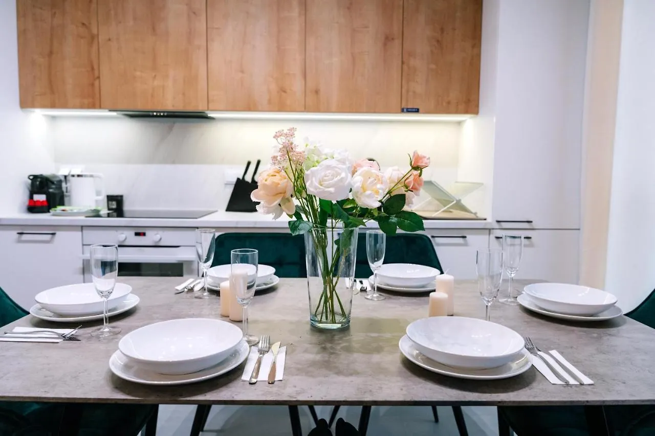 Warsaw Prestige Suites - Two-Level Loft, 72M2, 1000Mbs Internet, Parking, Gym - By Rentujemy 0*,