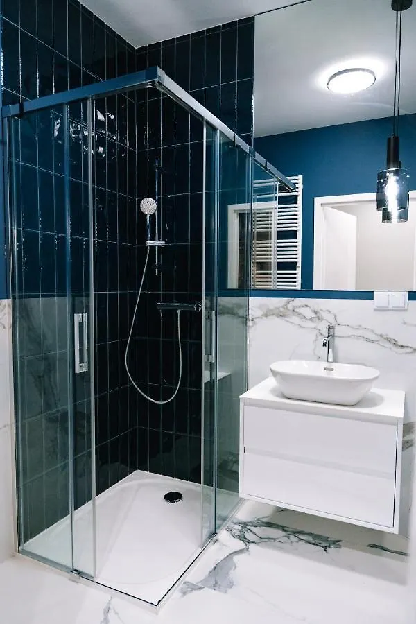 شقة Warsaw Prestige Suites - Two-Level Loft, 72M2, 1000Mbs Internet, Parking, Gym - By Rentujemy بولندا