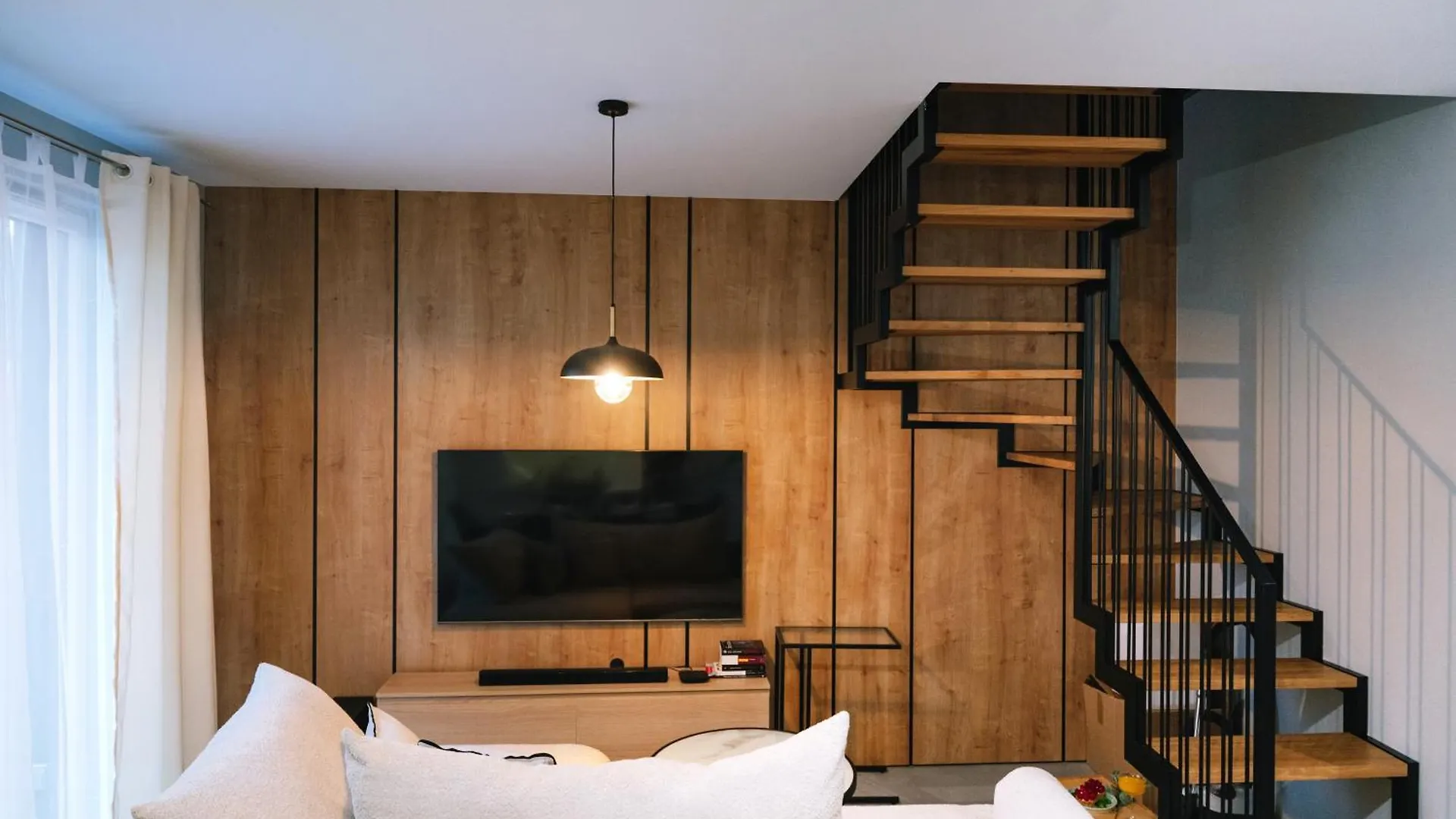 Warsaw Prestige Suites - Two-Level Loft, 72M2, 1000Mbs Internet, Parking, Gym - By Rentujemy بولندا